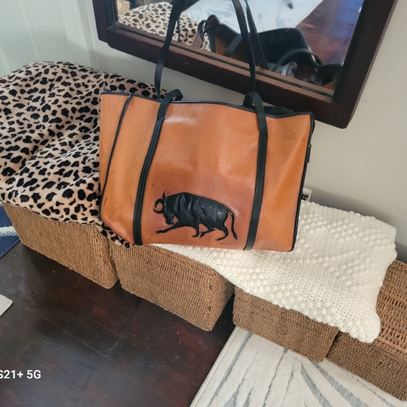 S. Vehr large one of kind leather tote. Vintage late1980's - Picture 3 of 10